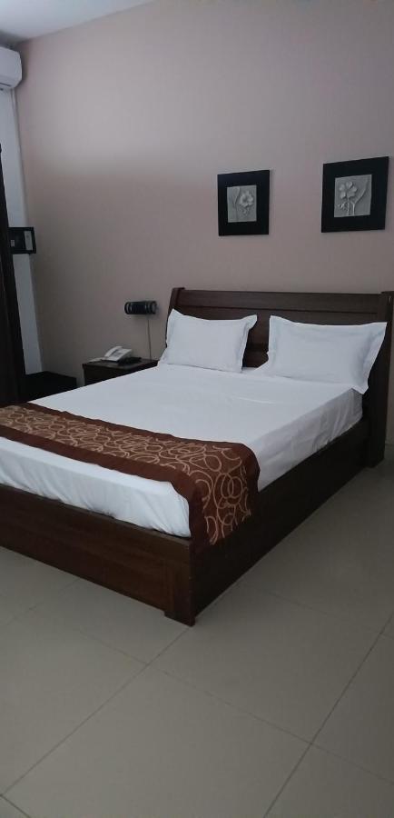 Hotel La Grillade موروني المظهر الخارجي الصورة