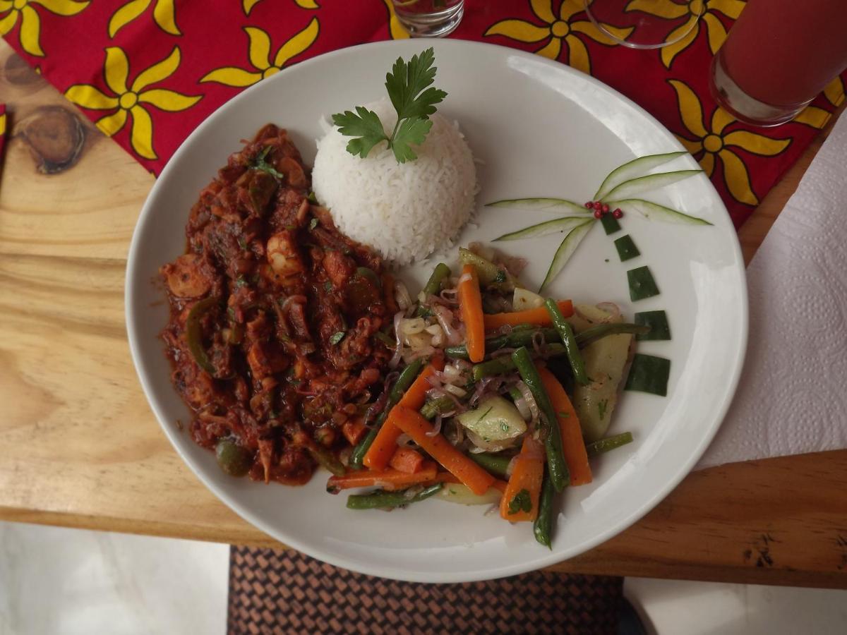 Hotel La Grillade موروني المظهر الخارجي الصورة